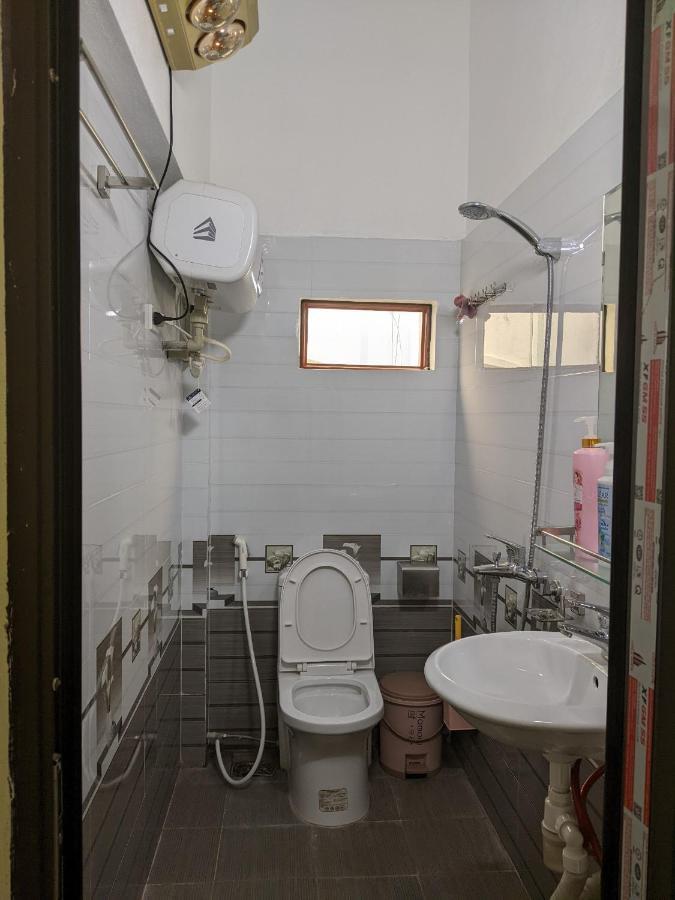 Train Station Backpackers Hostel Ninh Binh Bagian luar foto